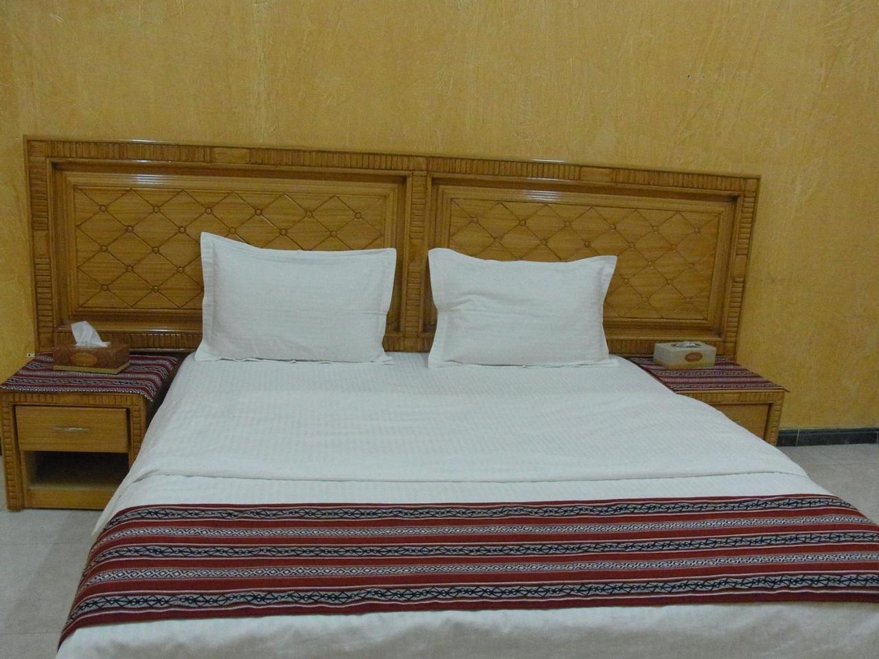 Al Ghazlan Hotel Sinaw Ruddah Exterior photo